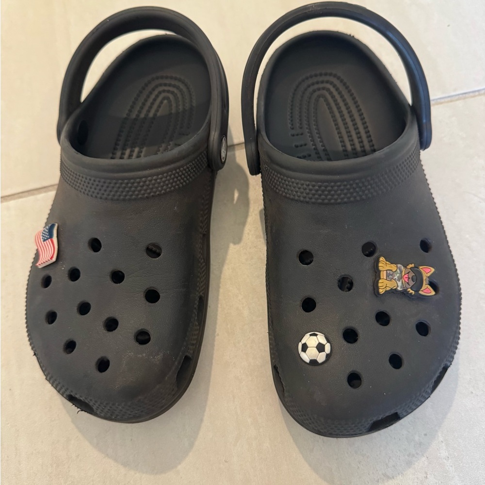 Boys black crocs size 5